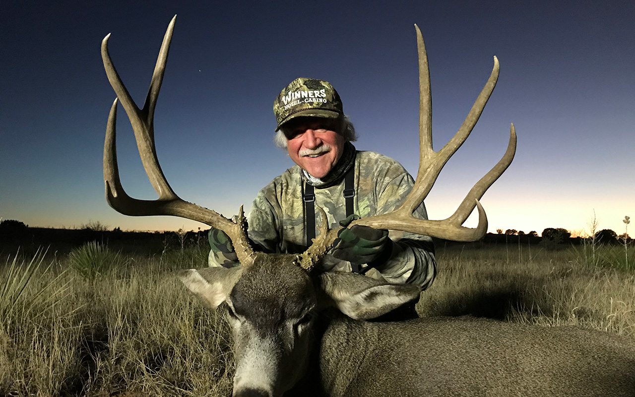 Tri-State Outfitters mule-deer